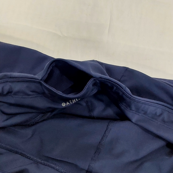 ATHLETA FAIRWAY GOLF SKORT 16" - Picture 10 of 16